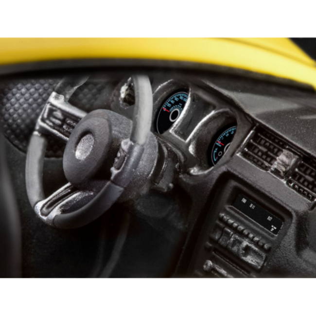 Revell 2013 Ford Mustang Boss 302, 1:25