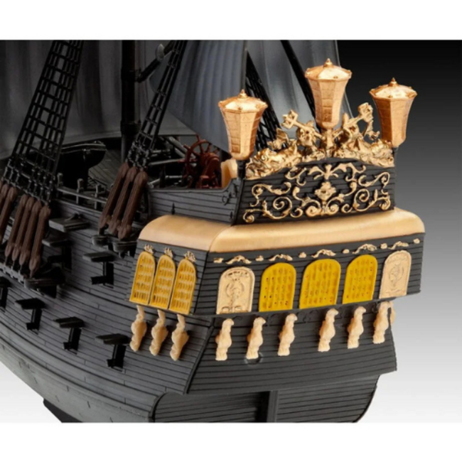 Revell Black Pearl easy-click-system , 1:150