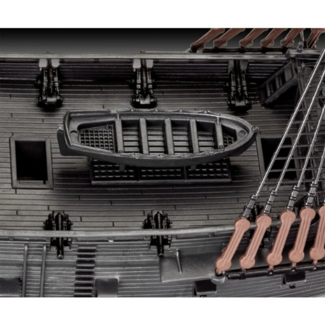 Revell Black Pearl easy-click-system , 1:150