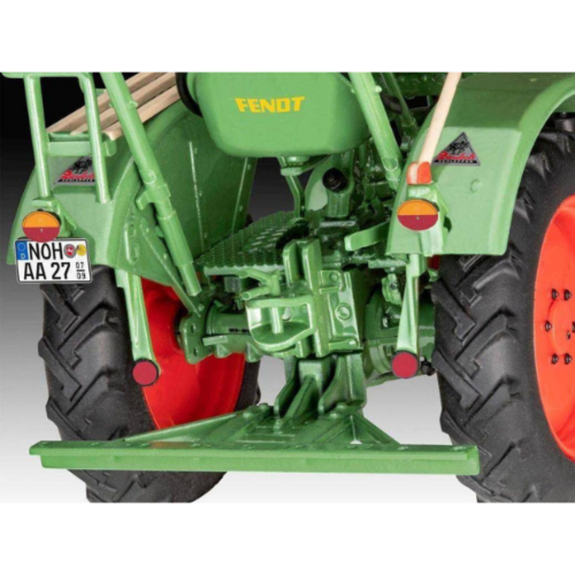 Revell Fendt F20 Dieselross Tractor easy-click-system, 1:24