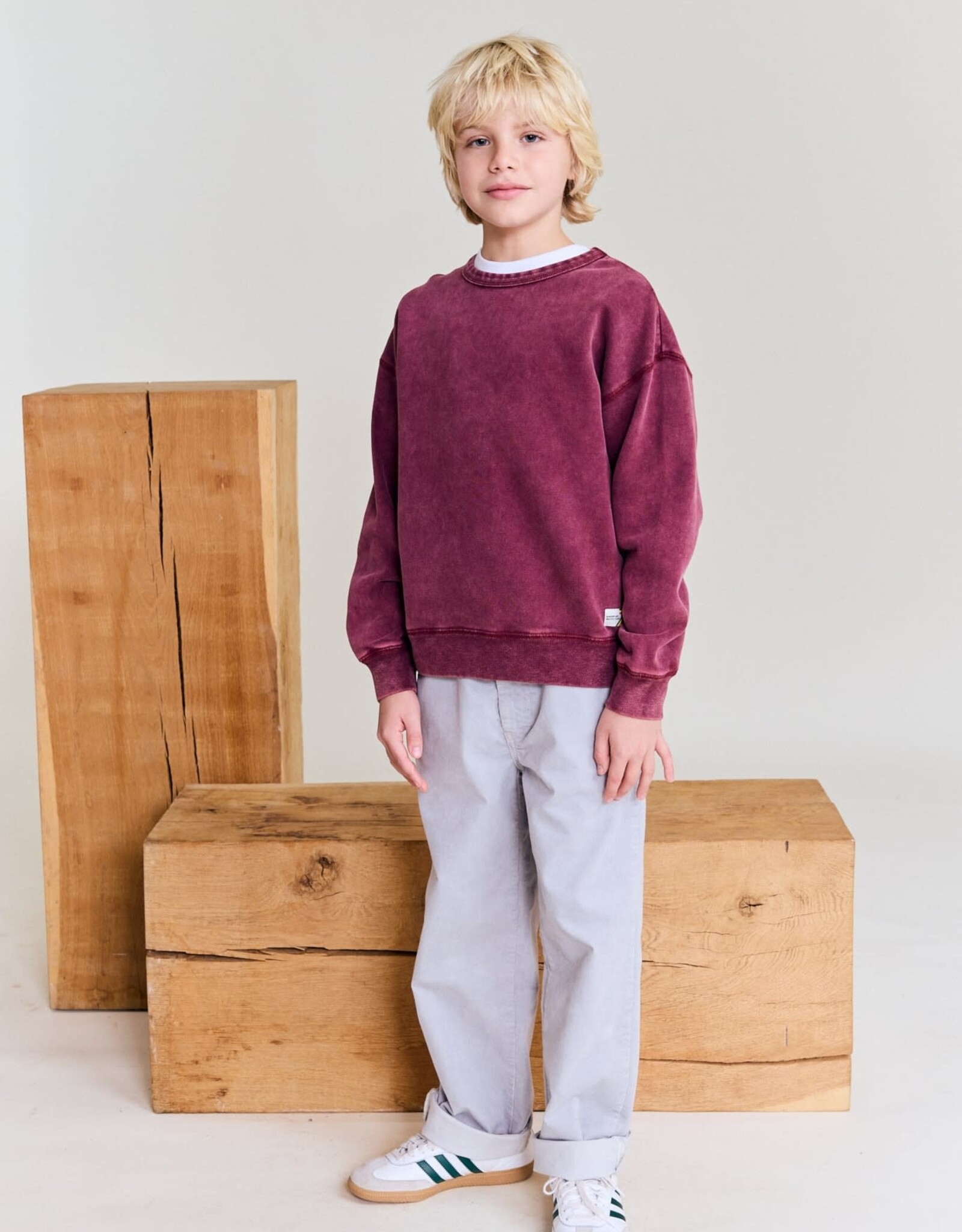 AMERICAN OUTFITTERS Ao76 Oscar sweater anniversary
