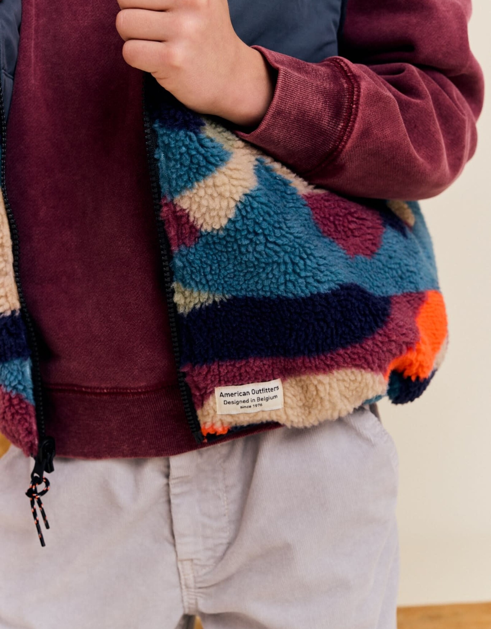 AMERICAN OUTFITTERS Ao76 Oscar sweater anniversary