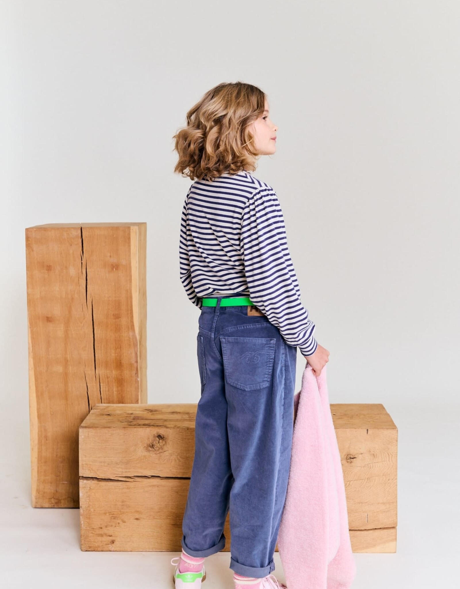 AMERICAN OUTFITTERS Ao76 Betty c-neck