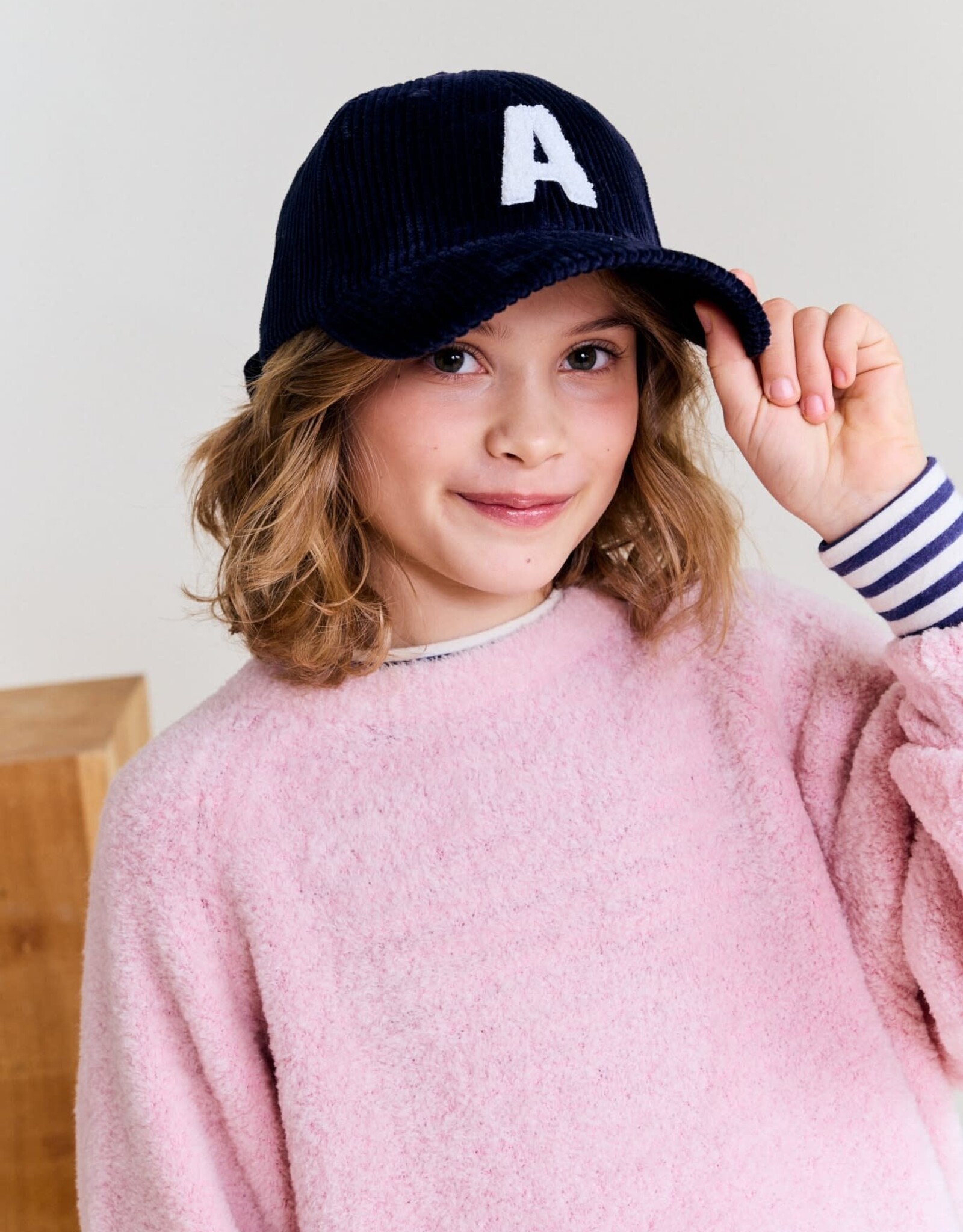 AMERICAN OUTFITTERS Ao76 Betty c-neck