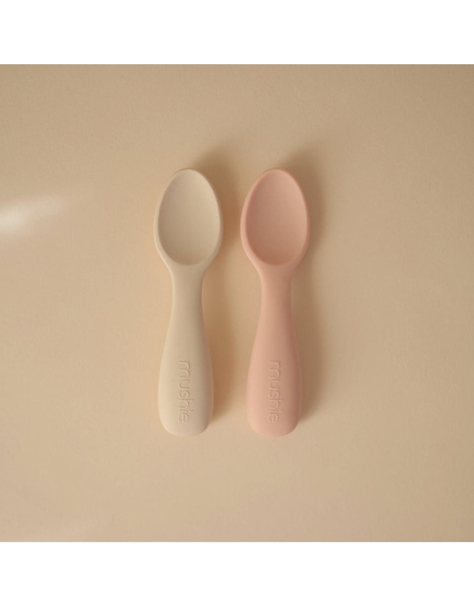 Mushie Set 2 cuillères Starter en silicone  -  Blush / Shifting Sand