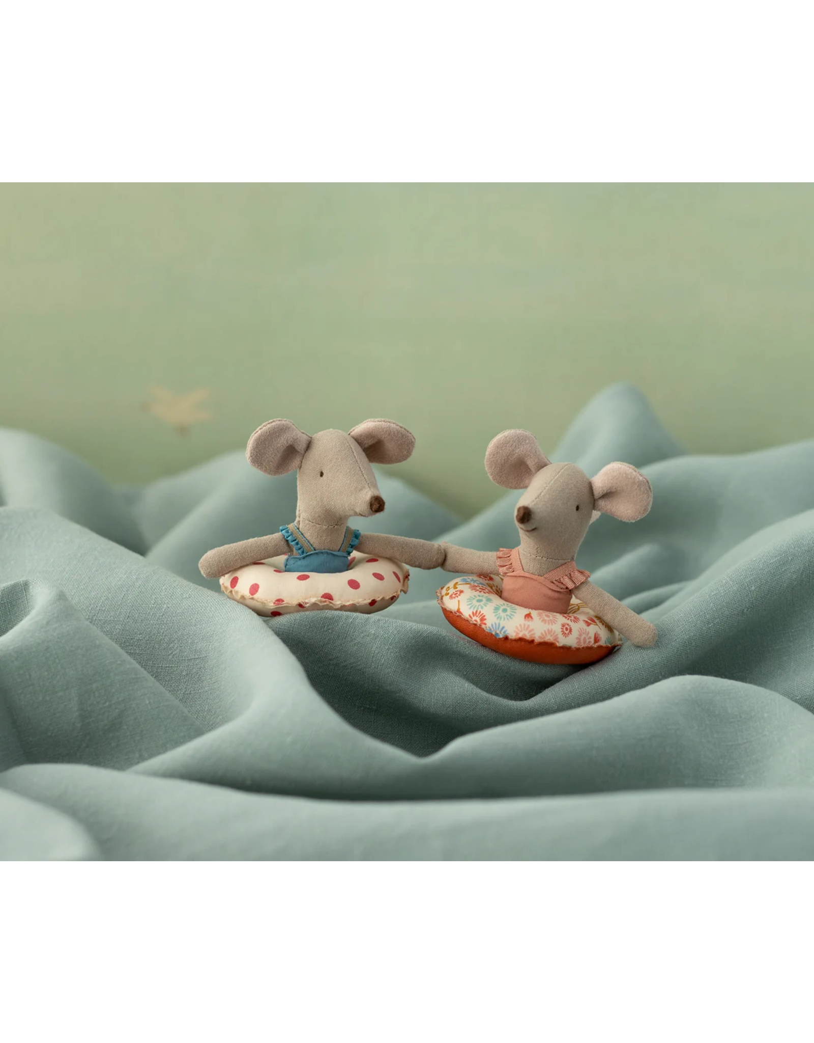 MAILEG Souris de plage avec bouée