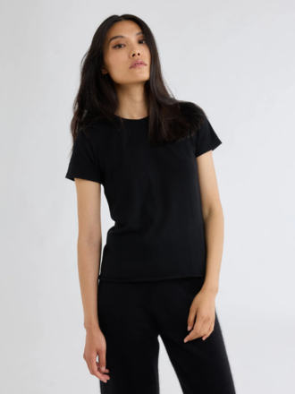 Majestic Filatures Majestic Filatures T-shirt Cashmere Short Sleeve black Majestic Filatures Majestic Filatures T-shirt Cashmere Short Sleeve black