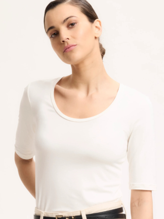 Majestic Filatures Majestic Filatures T-shirt U-Neck Elbow Sleeve white Majestic Filatures Majestic Filatures T-shirt U-Neck Elbow Sleeve white