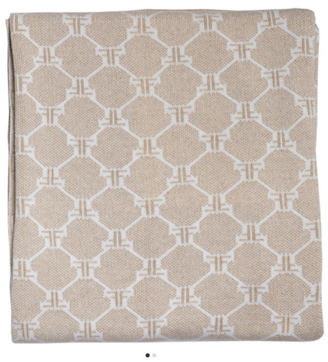 Knitted blanket FIRST®SIGNATURE-1