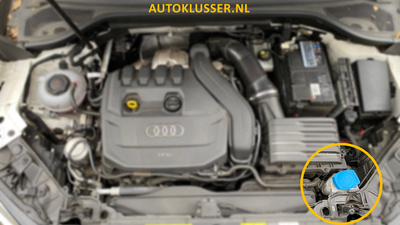 Ruitensproeiervloeistof bijvullen