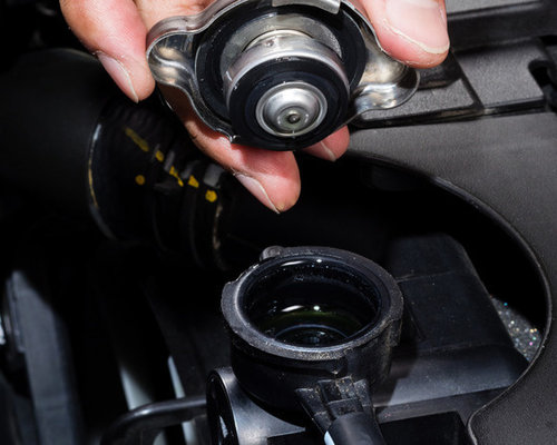 Hoe moet je koelvloeistof vervangen?