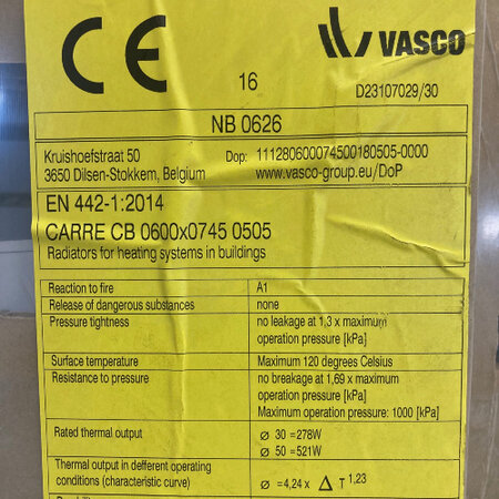 Vasco Carre Bad CB radiator 745 hoog x 600 breed - Dust Grey