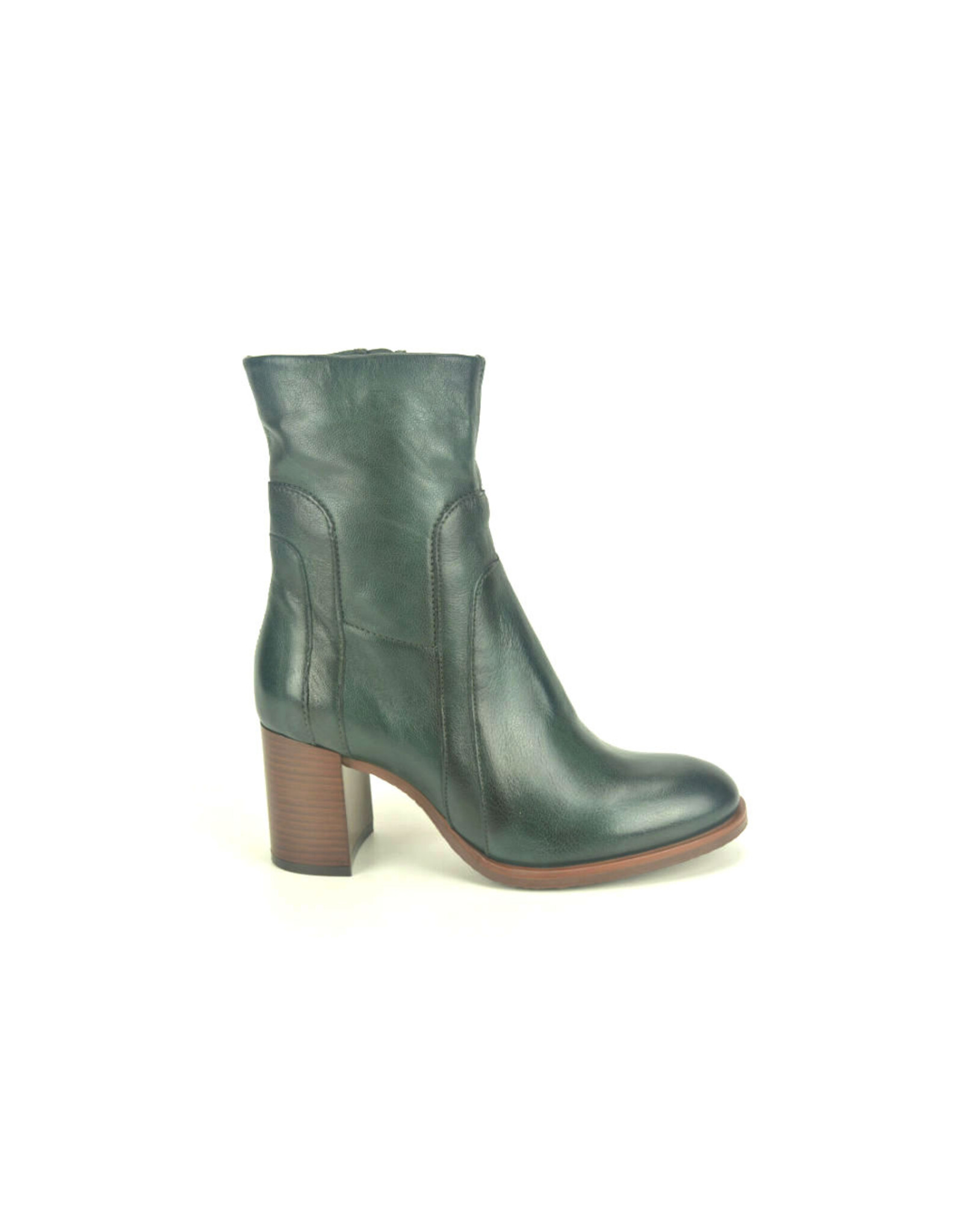 MJUS 13897 kleur