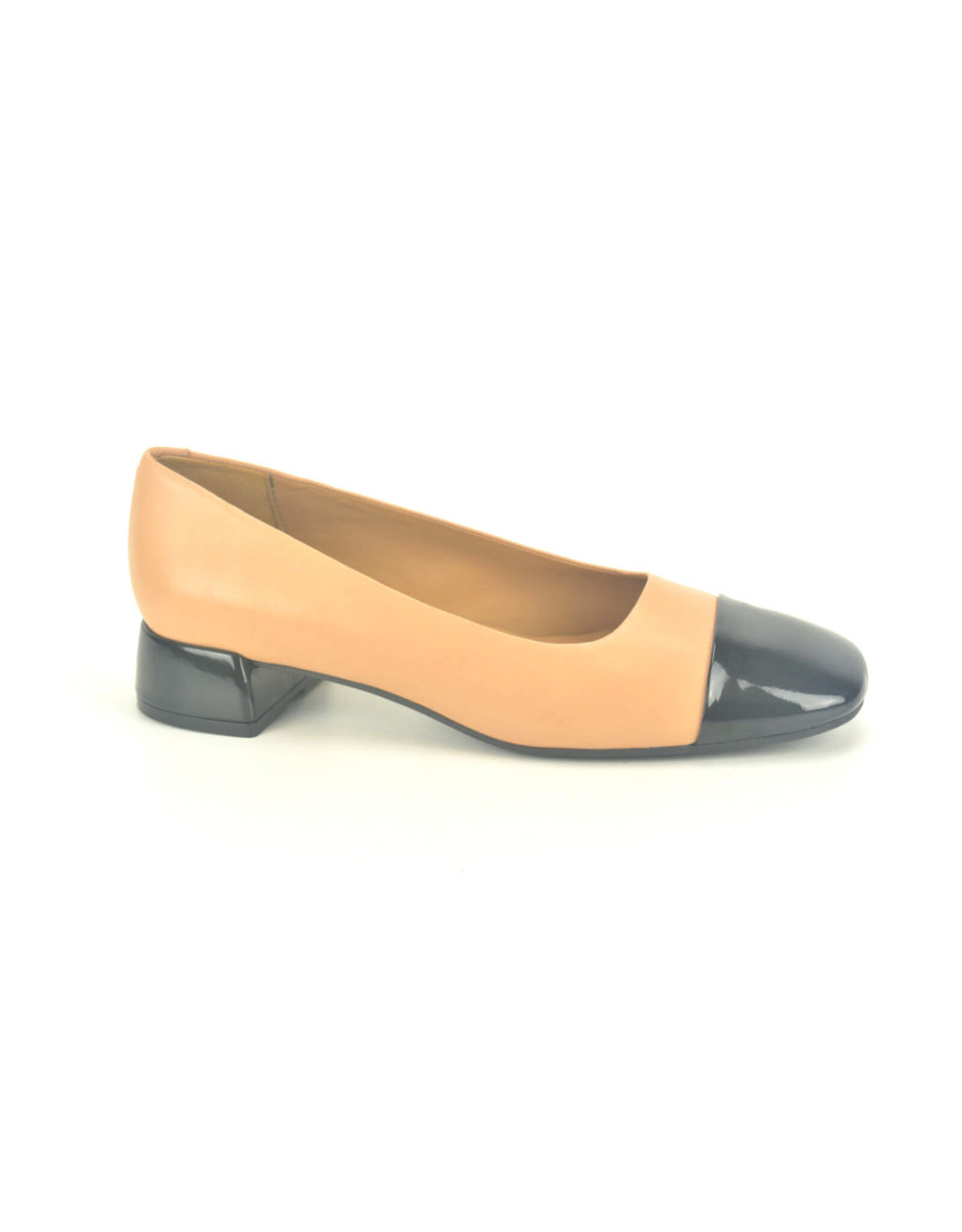 Pedro Miralles 14134 camel