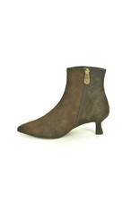 Pedro Miralles 16308 bruin