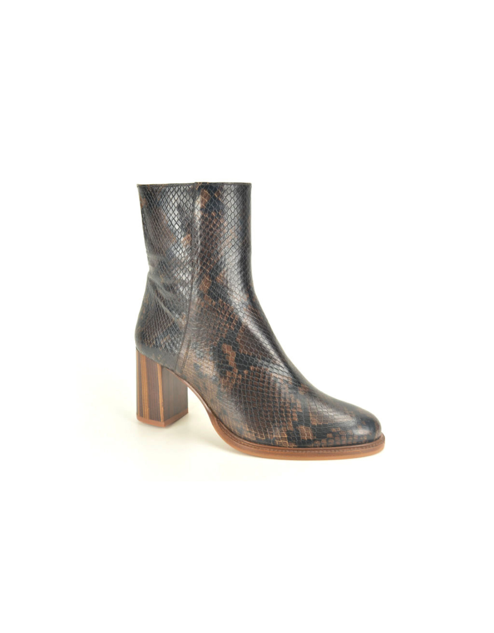 Zinda 15300 bruin