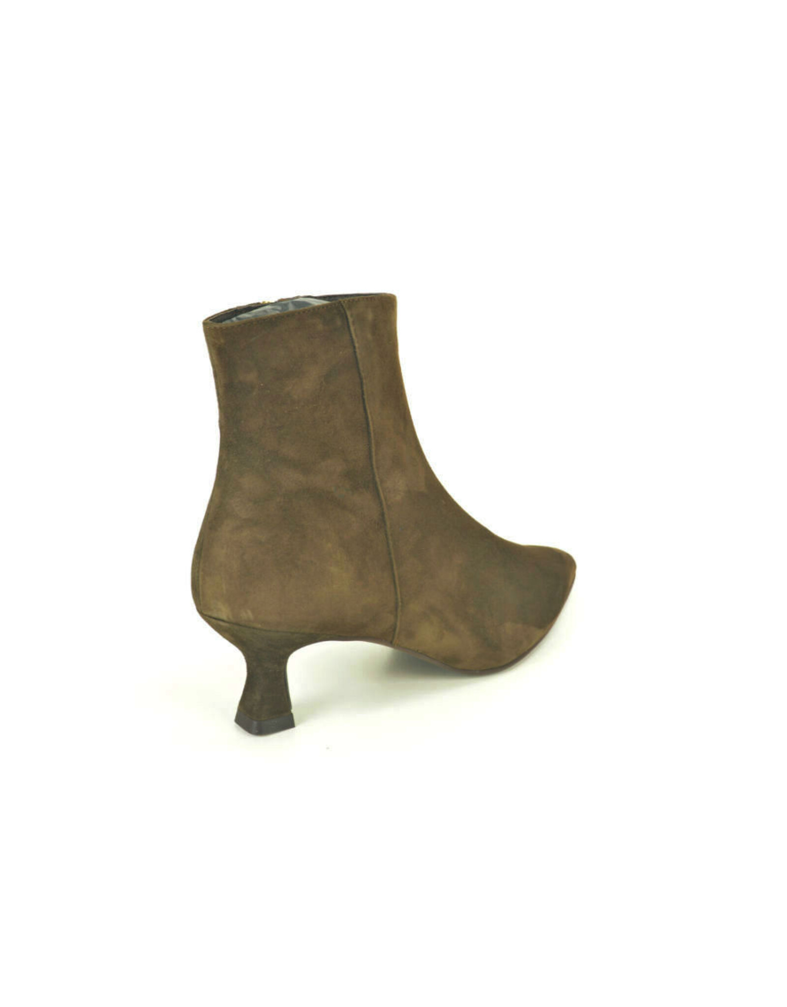 Pedro Miralles 16308 bruin