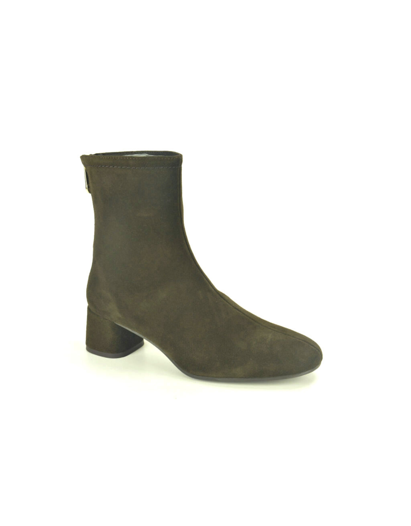 Pedro Miralles 16310 bruin