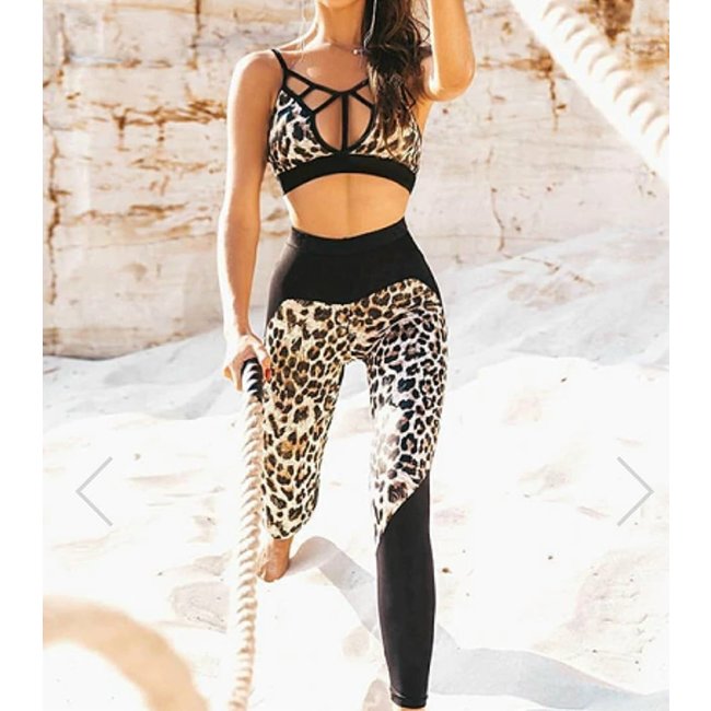 Rumble in the Jungle (2-Piece)