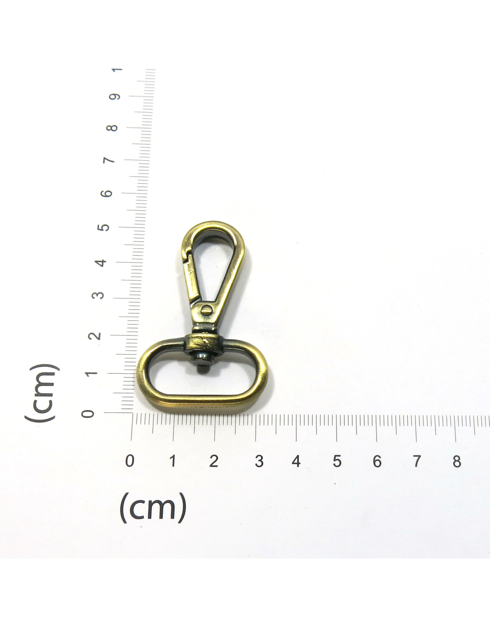 Swivel snap hook