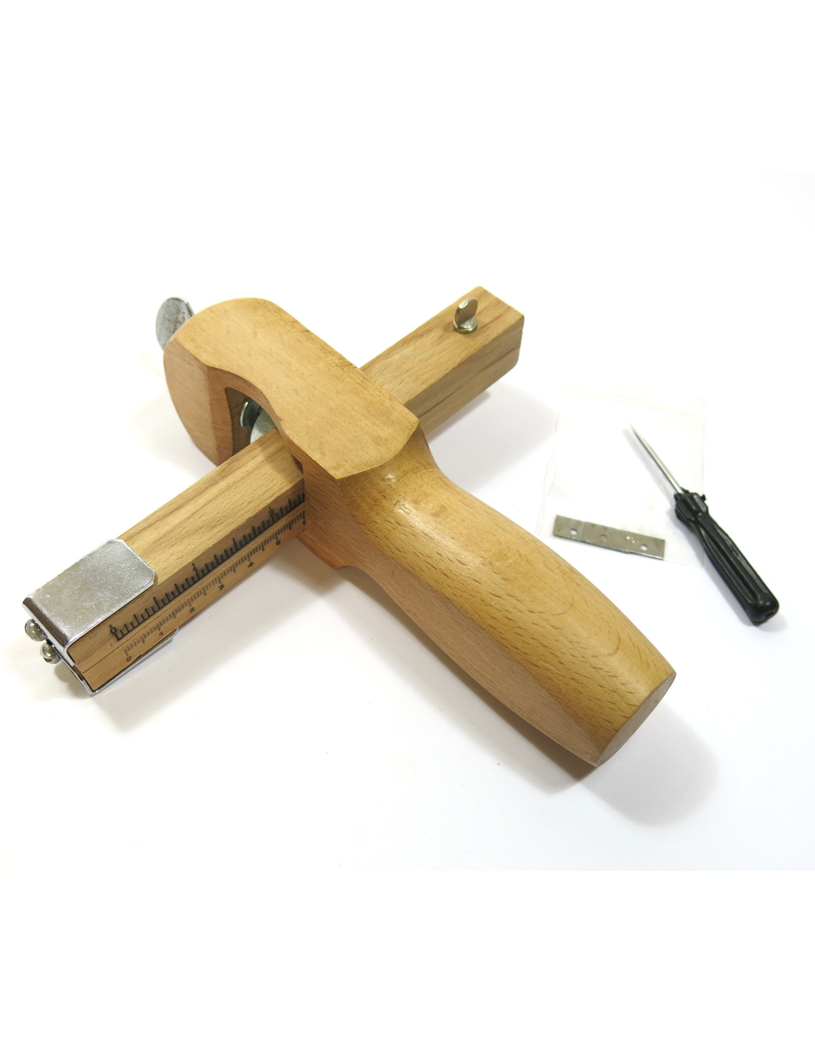 Belt & strap cutter