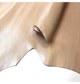 Pearly champagne lining goat