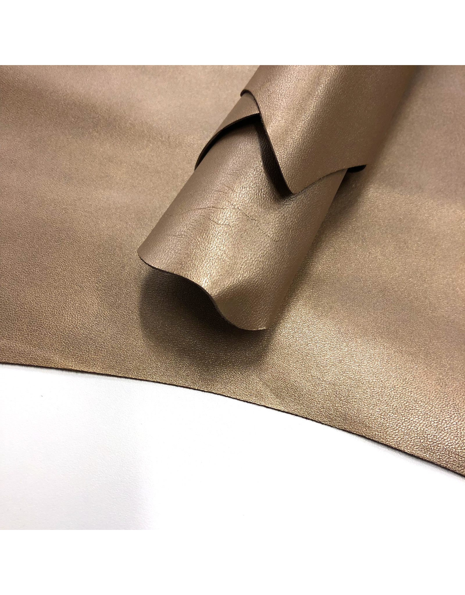 Pearly light bronze voering geit