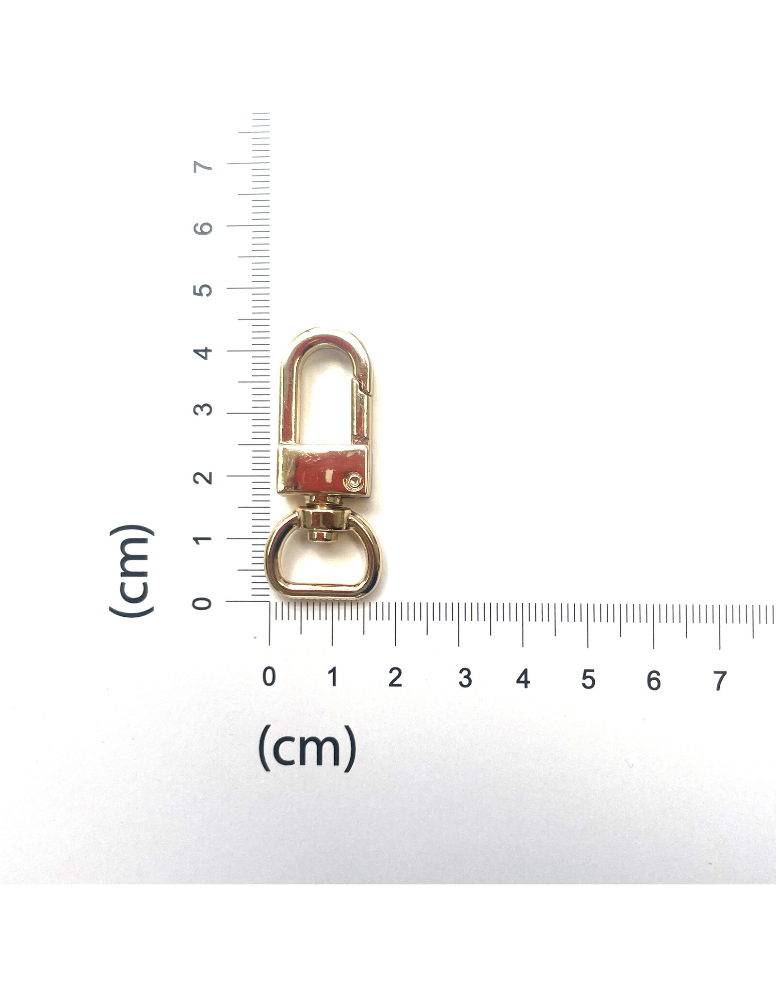 Swivel snap hook
