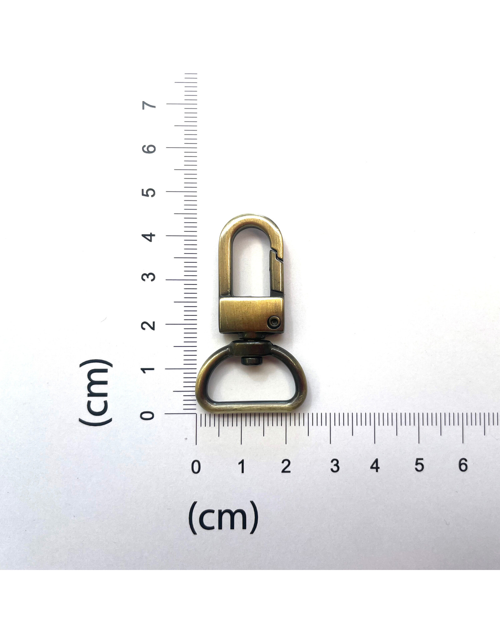 Swivel snap hook