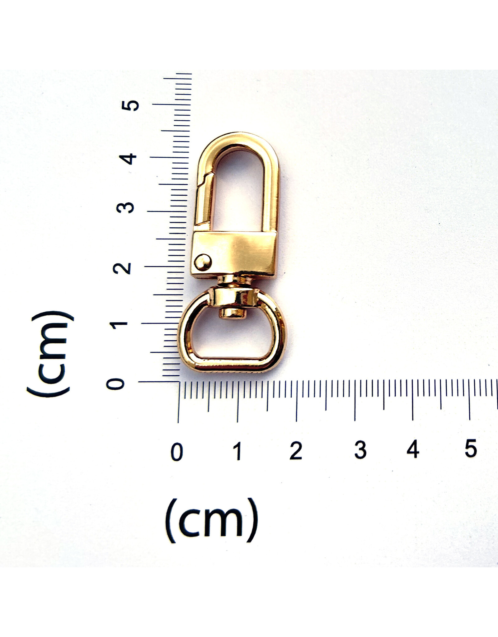 Swivel snap hook