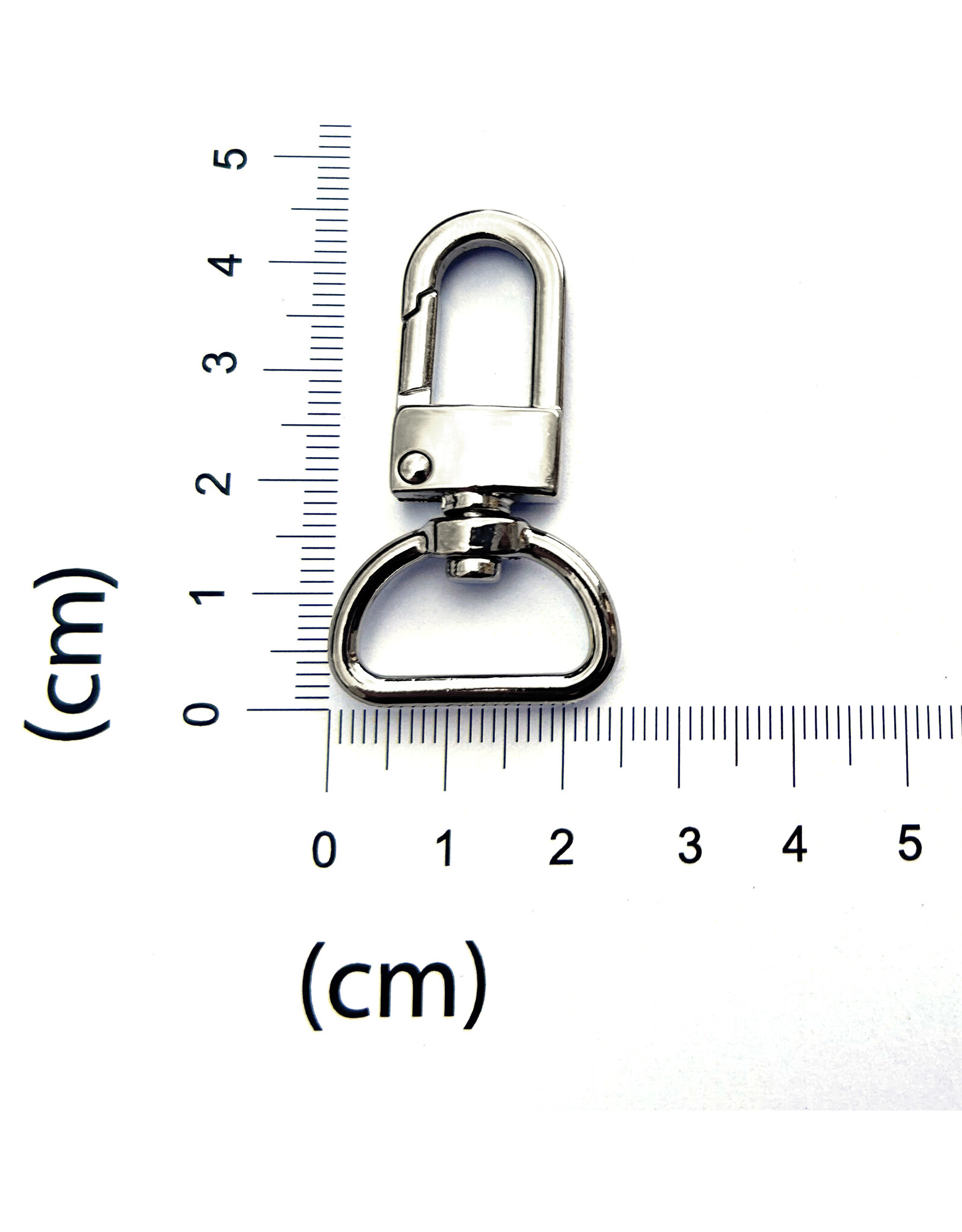 Swivel snap hook