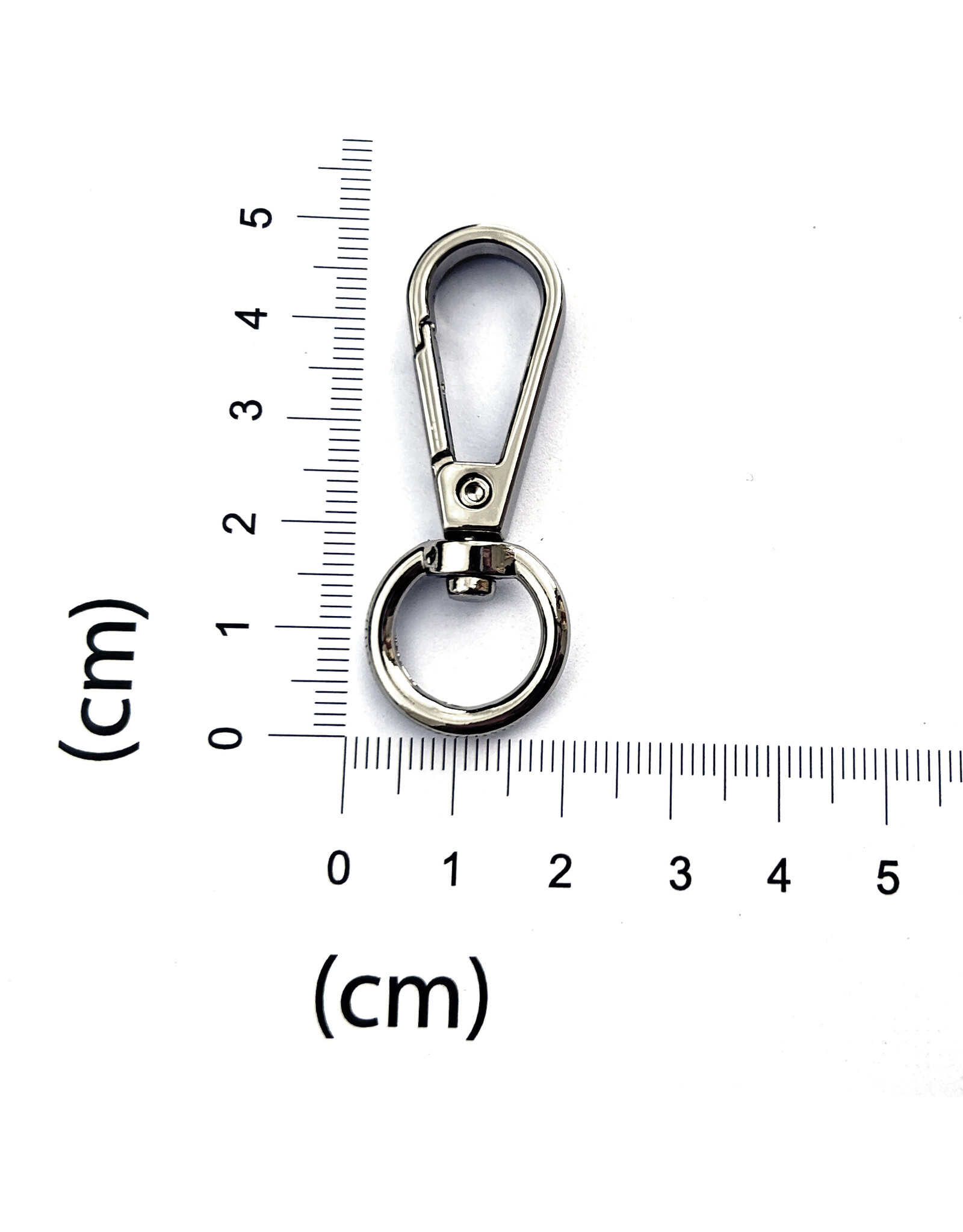 Swivel snap hook