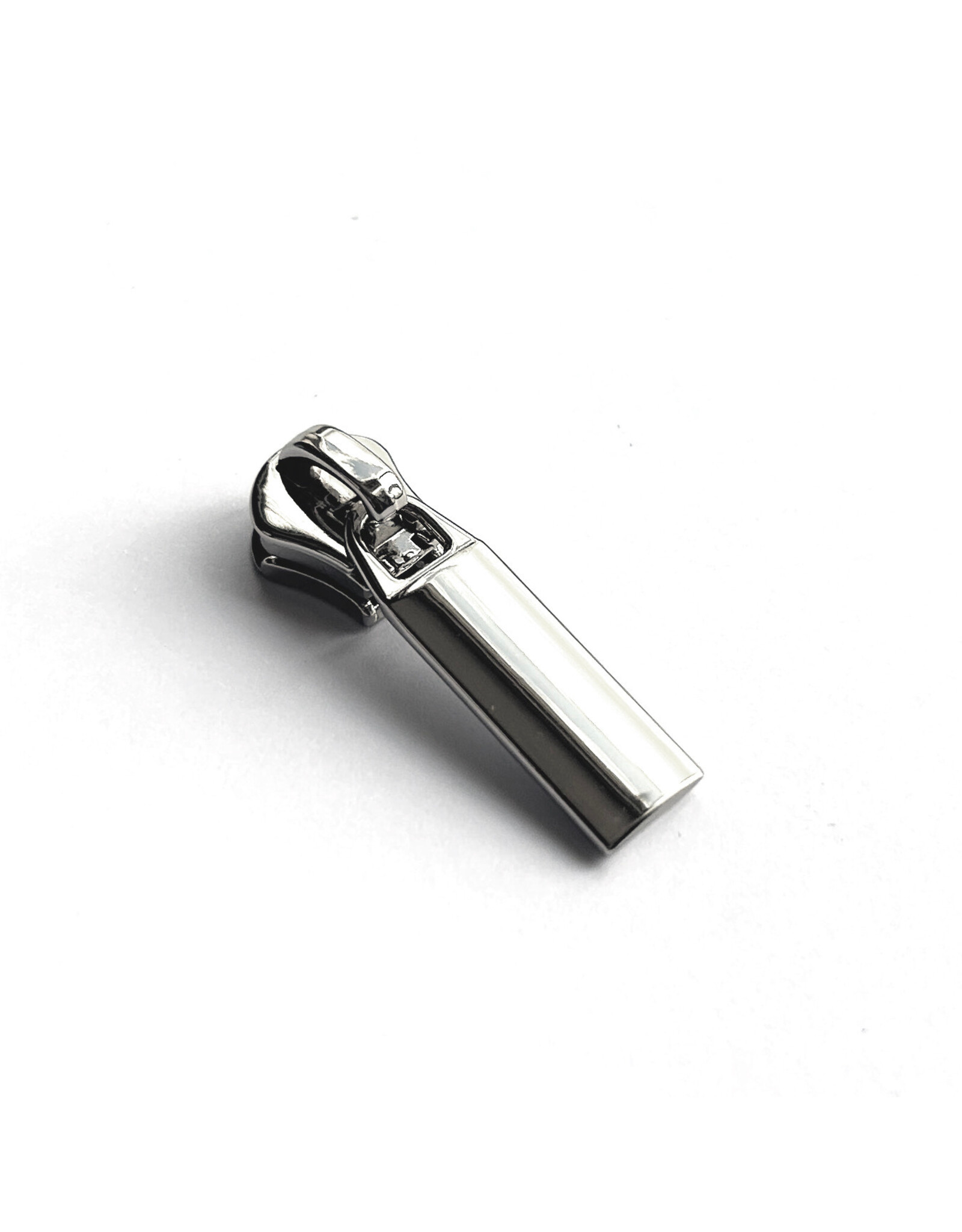 Zipper pull nickel