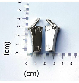 Set 2 gusset hooks nickel