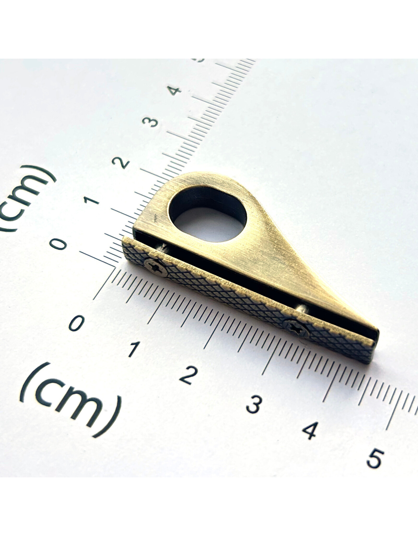 Gusset hook brushed bronze