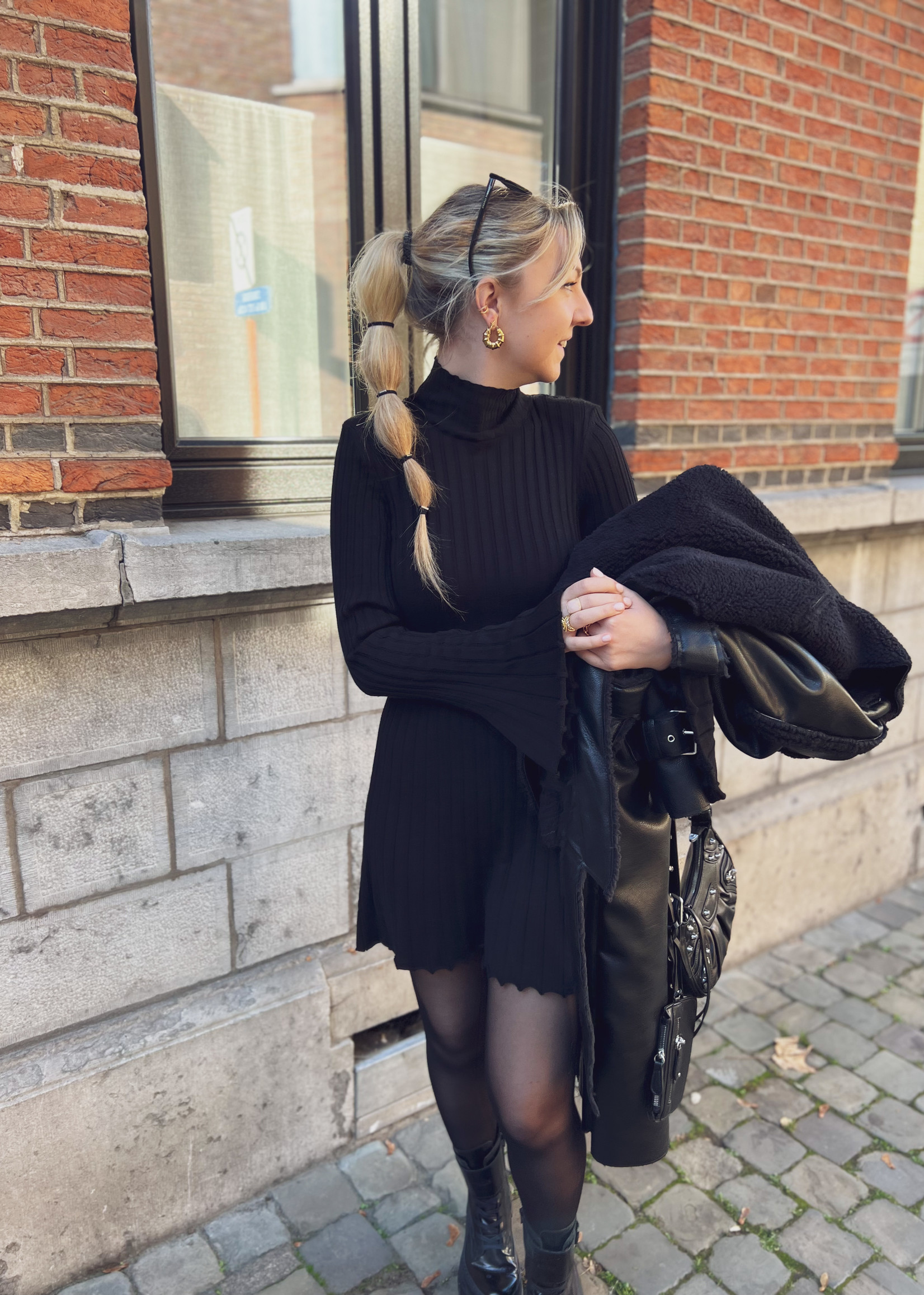 Knitted Flounce Mini Dress -Black