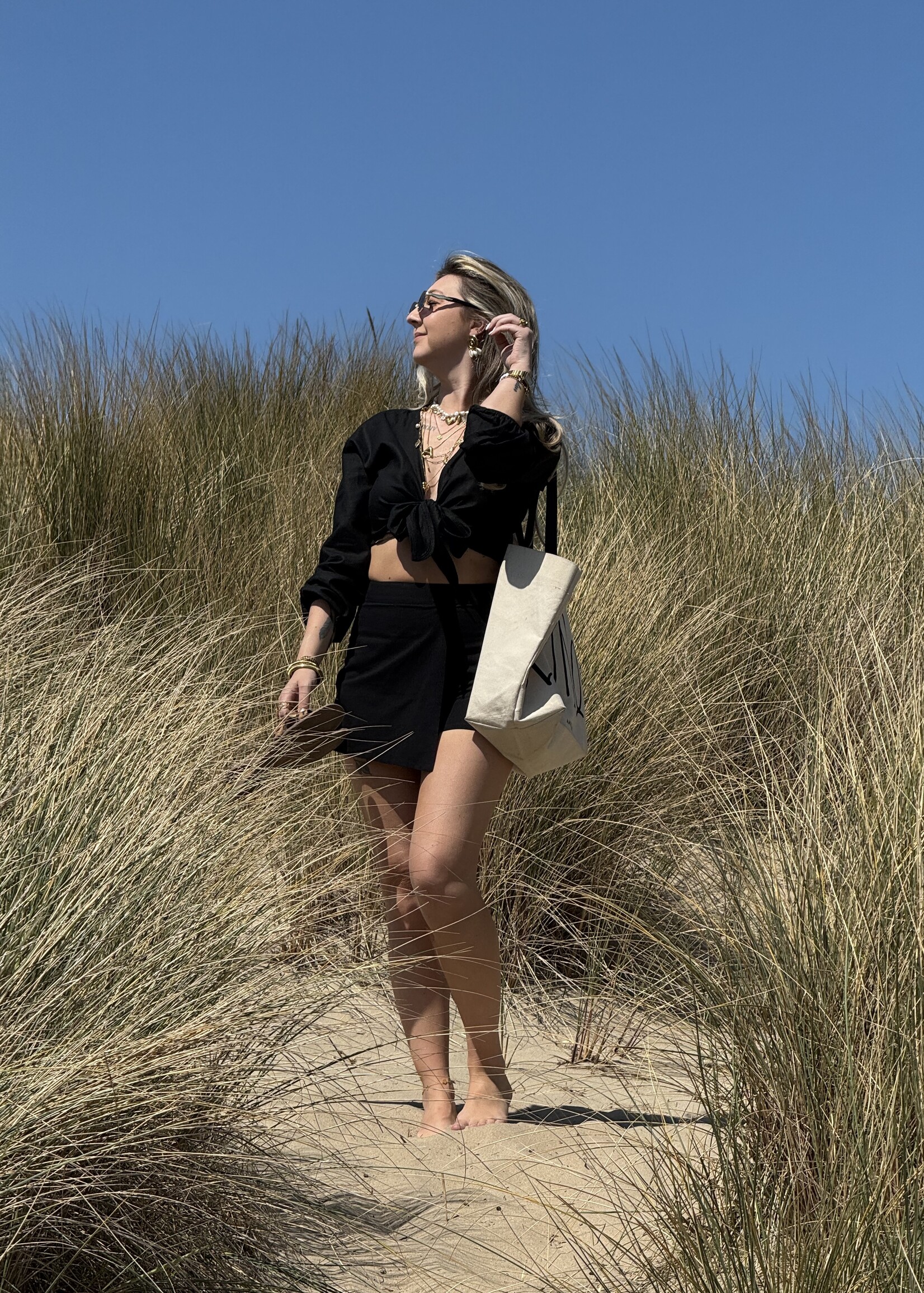 Heleen Linen wrap top - Black