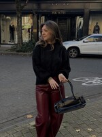 Taar Kitted pull over - Black