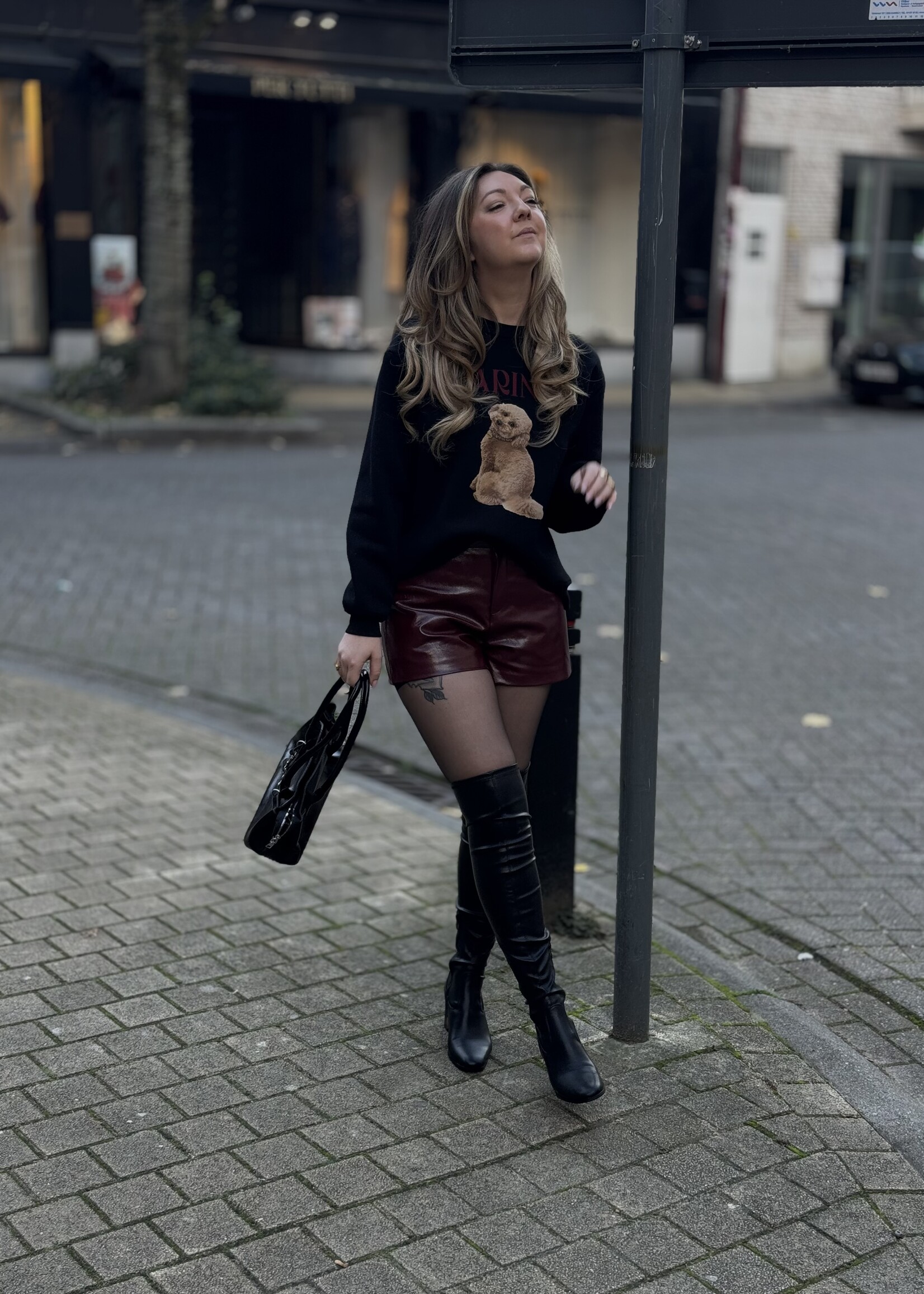 Mia Sweater - Black TU