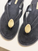 Vara Slipper - Black