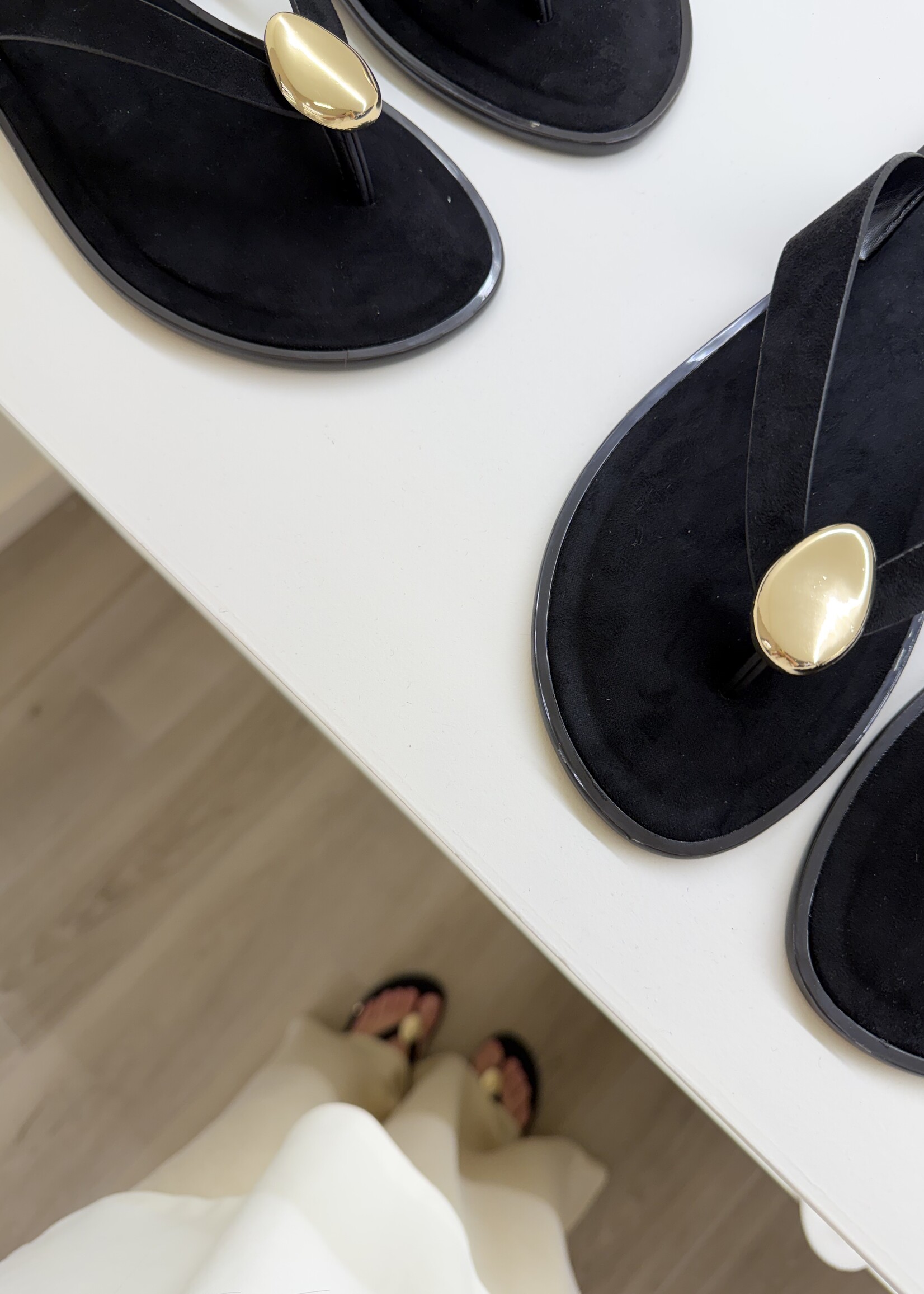 Vara Slipper - Black