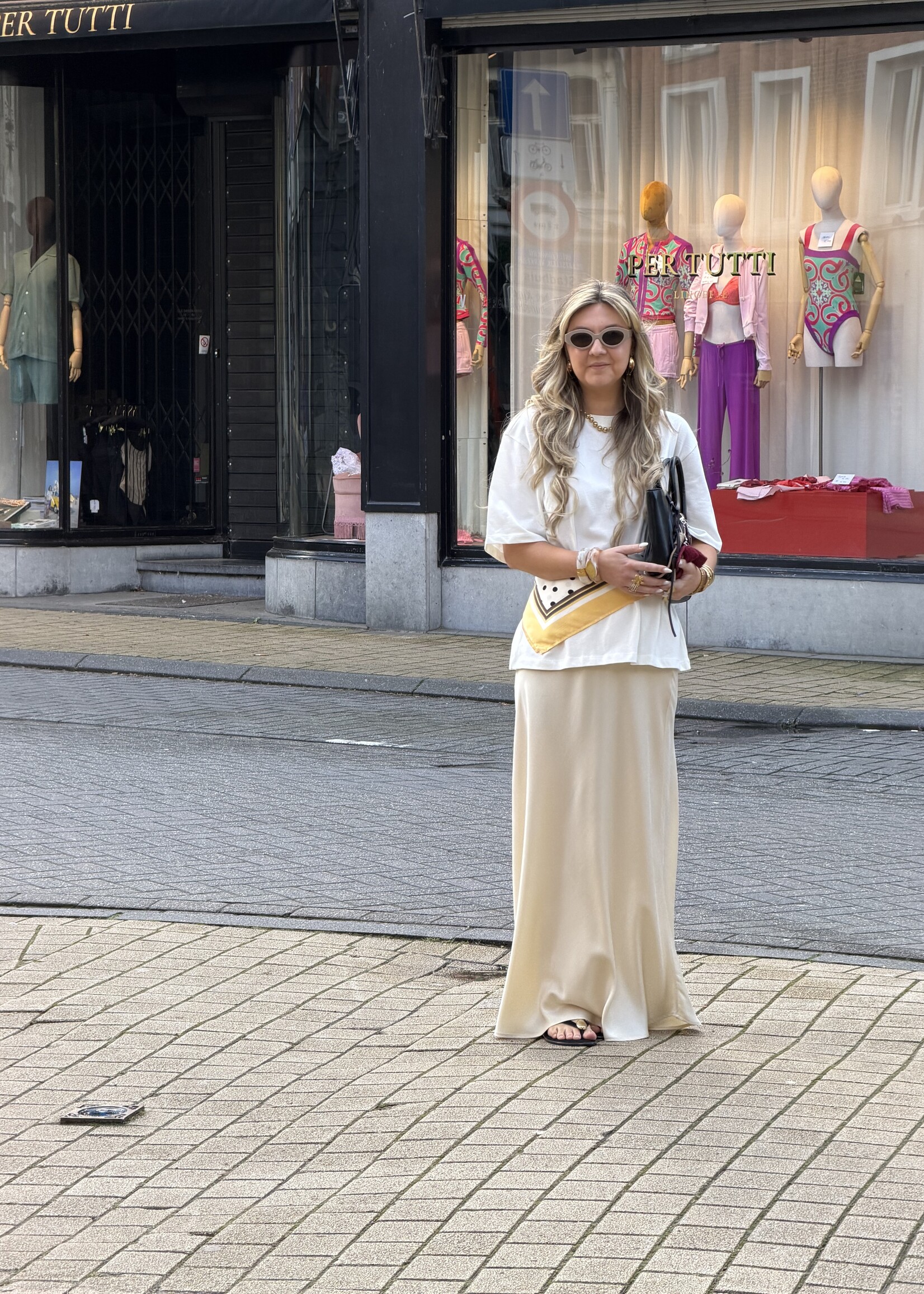 Aliya satin skirt - Beige SIZE M/L
