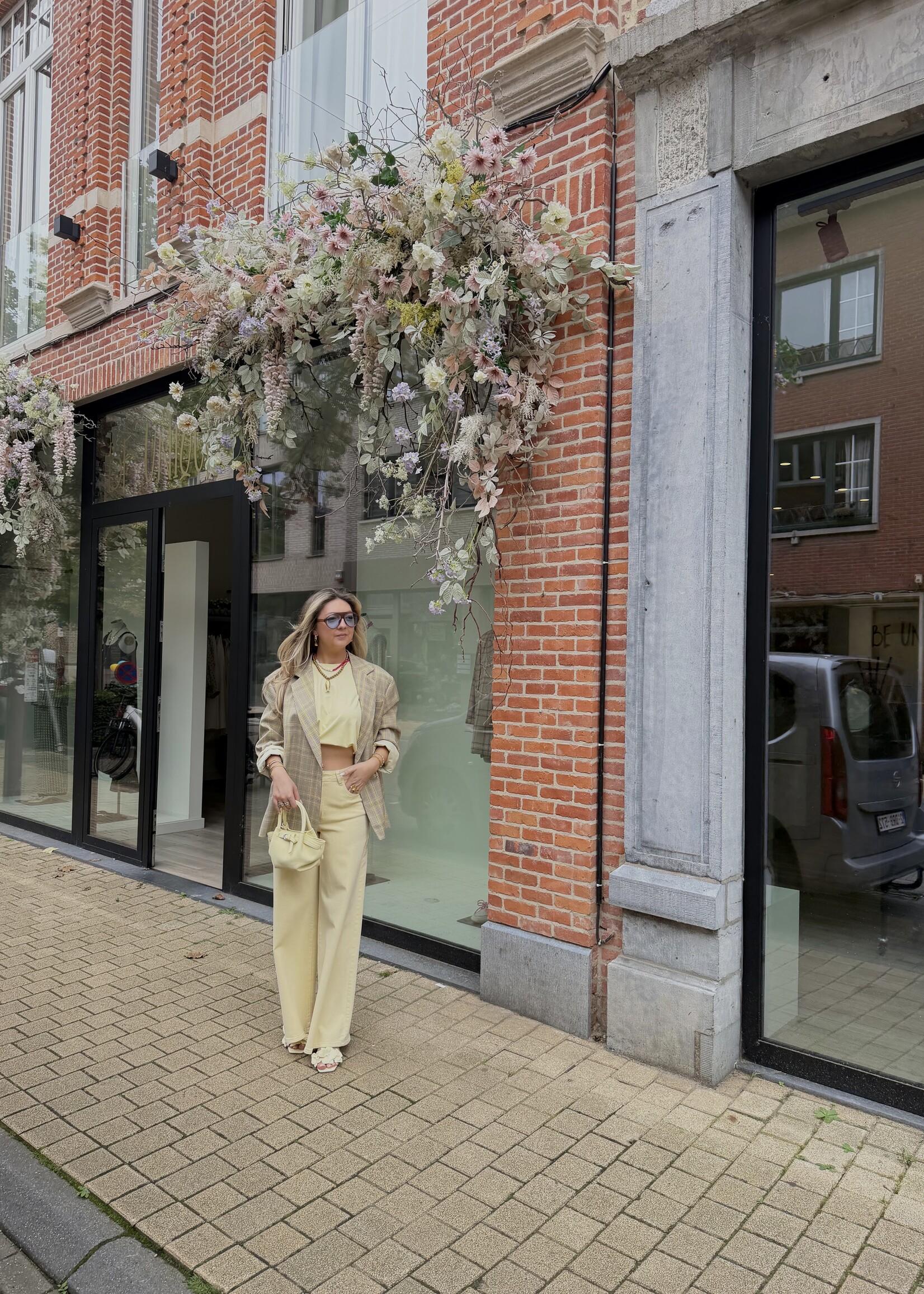 Julia T-shirt - Light yellow TU