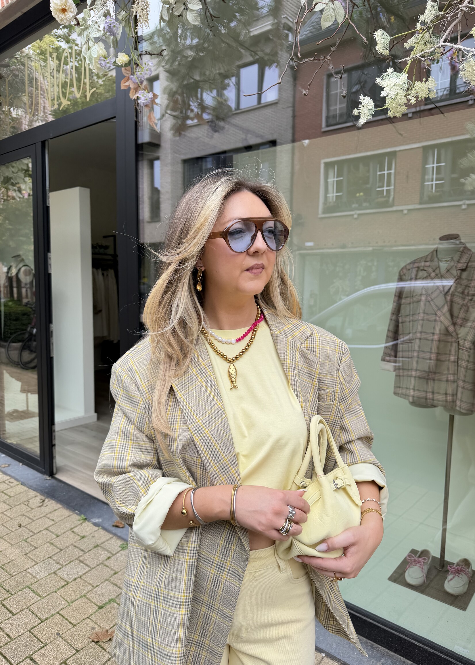 Julia T-shirt - Light yellow TU