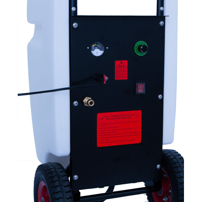 Watertank (35 ltr) met pomp op accu, 10mtr slang + gardena