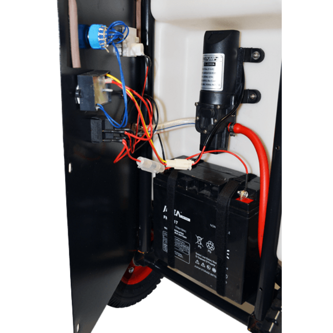 Watertank (35 ltr) met pomp op accu, 10mtr slang + gardena