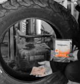 9 kg Bulk tub of MAGNUM+ Tyre balancing beads