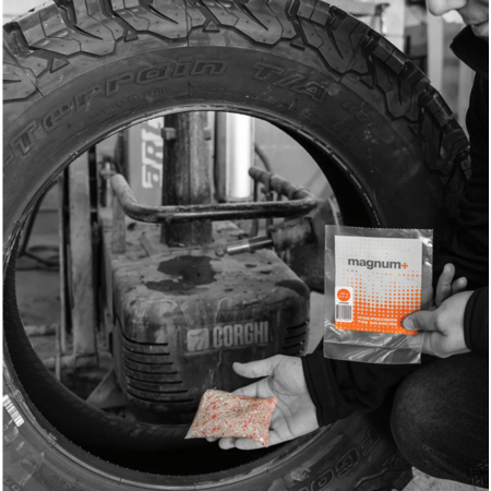 9 kg Bulk tub of MAGNUM+ Tyre balancing beads