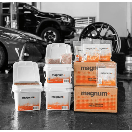 9 kg Bulk tub of MAGNUM+ Tyre balancing beads