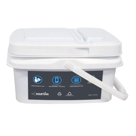 9 kg Bulk tub of MAGNUM+ Tyre balancing beads